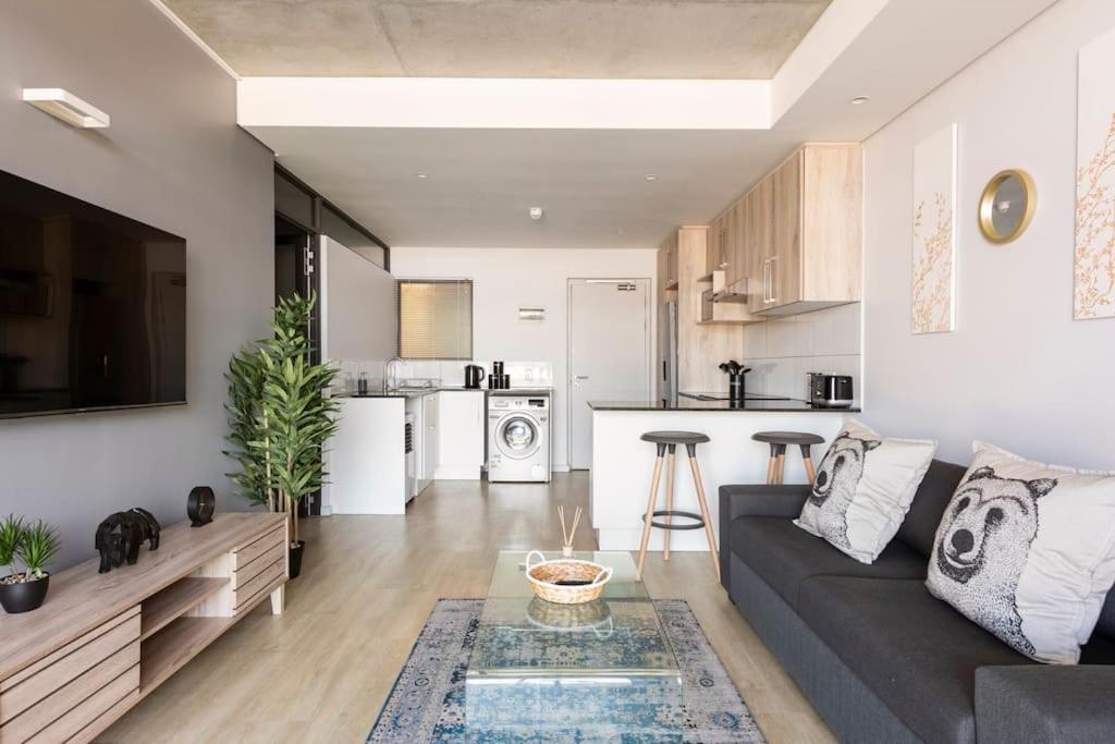 Chic, Central, Family & Group Stay - Stylish 2 Ensuite Bedroom Apartment With Spacious Balcony Le Cap Extérieur photo